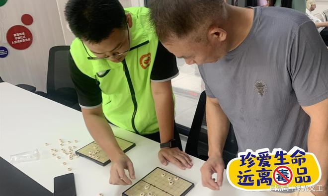 九游娱乐嘉莲街道首届“生如夏花”中国象棋大赛(图3)