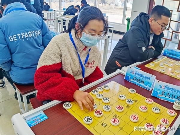 2025年全国象棋校际联赛青海赛区贵德预选赛暨第一届“校园杯”象棋、围棋、国际三棋联赛盛大开幕(图4)