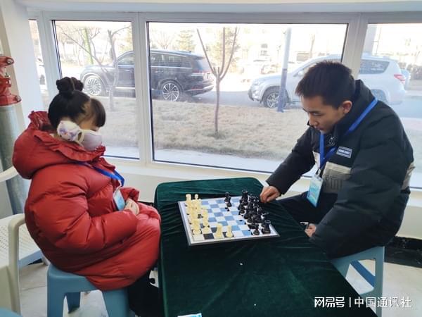 2025年全国象棋校际联赛青海赛区贵德预选赛暨第一届“校园杯”象棋、围棋、国际三棋联赛盛大开幕(图6)